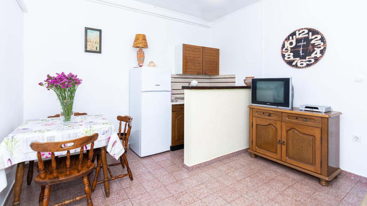 Apartment Plemic Pag Town Exterior photo