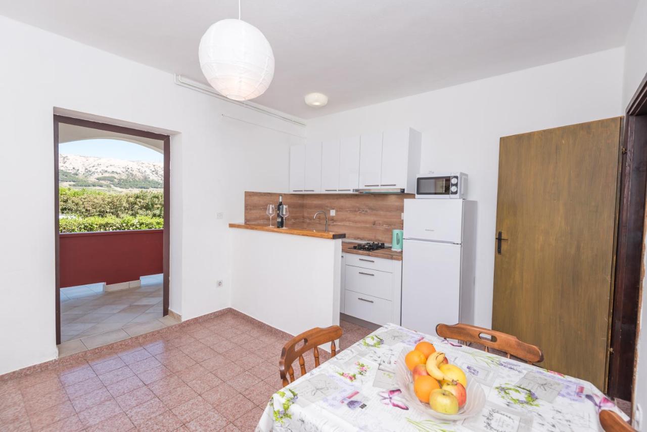 Apartment Plemic Pag Town Exterior photo