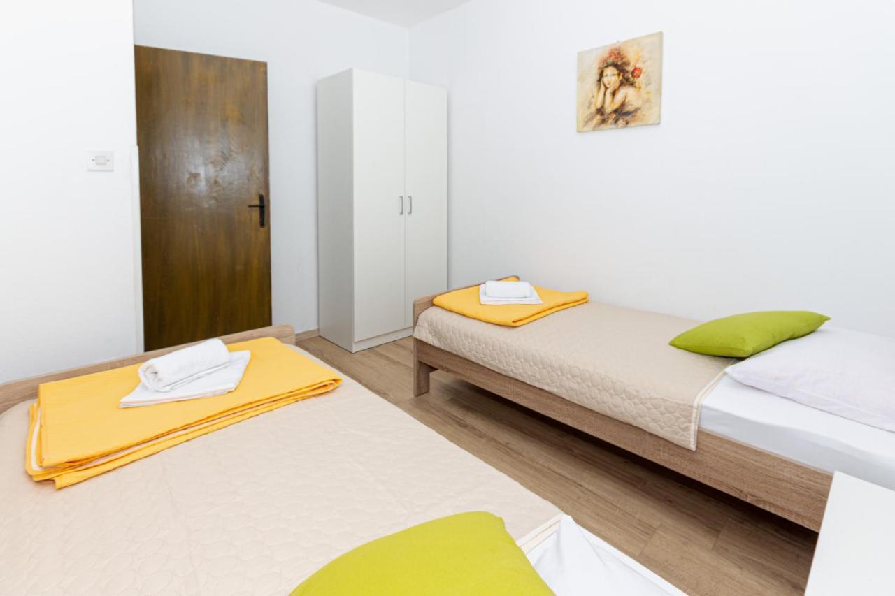 Apartment Plemic Pag Town Exterior photo